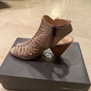 Vince Camuto 10M eliana shoe